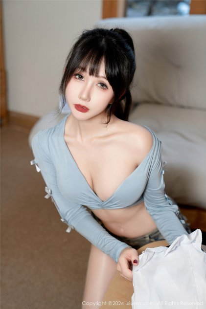 国模吧闫盼盼大尺度人体海报